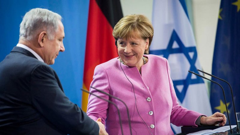 ميركل لنتنياهو: نأمل بانتهاء الصراع الإسرائيلي الفلسطيني في أسرع وقت