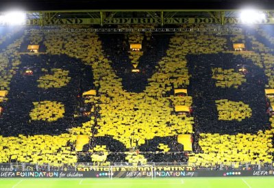 رئيس دورتموند واثق من عودة الجماهير الموسم المقبل