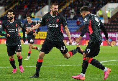 ليفربول "وصل" في الوقت القاتل.. والأحد "النهائي الحقيقي"