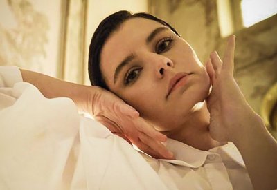 بيرين سات تشارك في مسلسل جديد