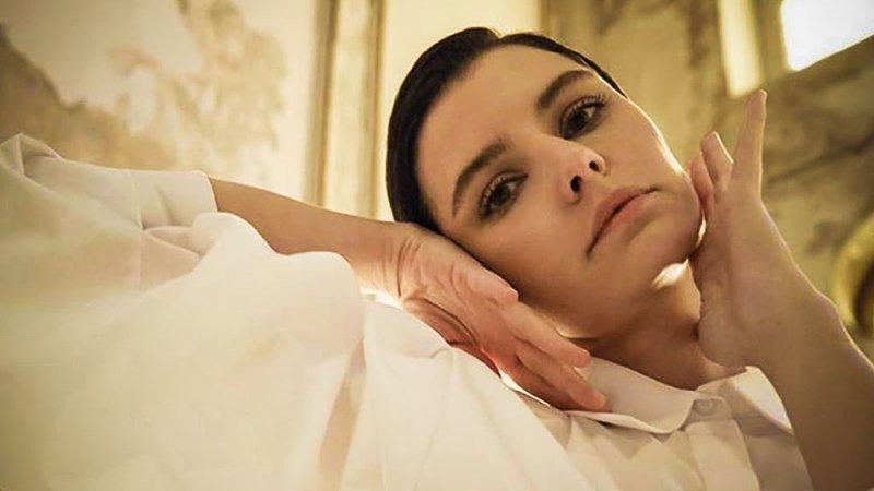 بيرين سات تشارك في مسلسل جديد