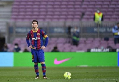 ميسي يحسم مصيره مع برشلونة