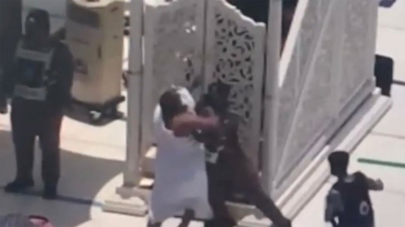 السعودية.. مهاجم منبر الحرم يدعي أنه المهدي