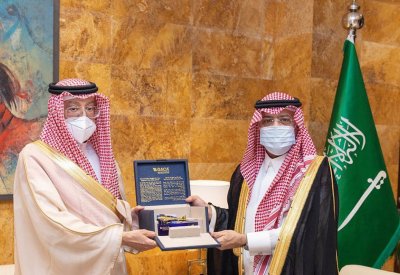 رئيس هيئة لطيران المدني السعودي يستقبل سفير البحرين في الرياض