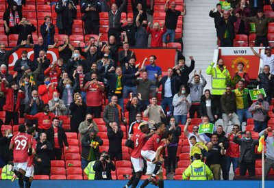 مشجعو مان يونايتد يتعرضون لهجوم قبل نهائي الدوري الأوروبي