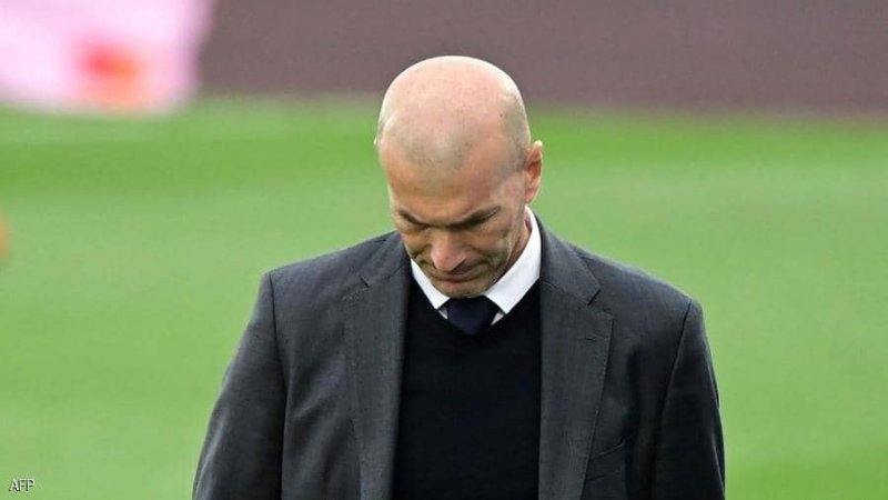 تقارير: زيدان يبلغ ريال مدريد برحيله