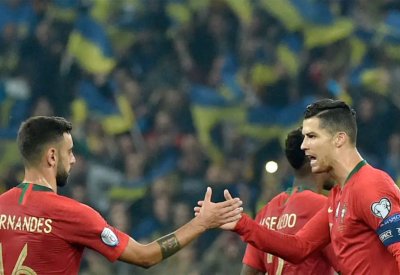 نجوم البرتغال يخففون "العبء" عن رونالدو في كأس أوروبا