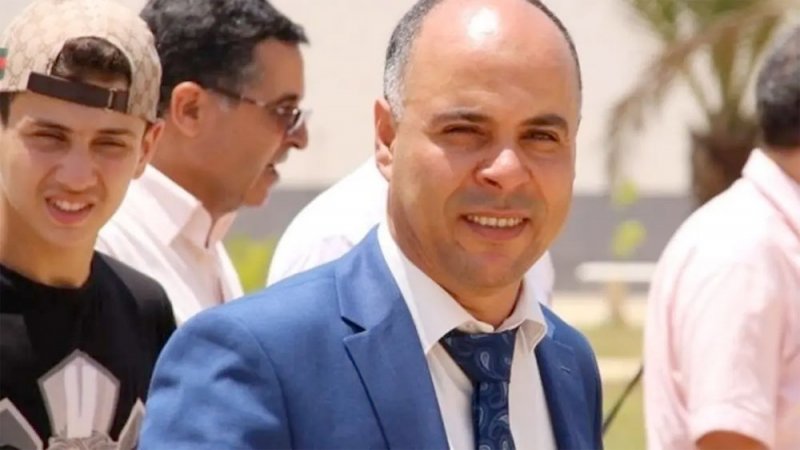 جدل واسع.. أمين حزب جزائري يصف مرشحاته بالفراولة