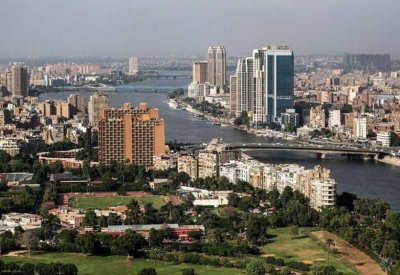 مصر تبدأ تخفيف إجراءات مكافحة كورونا
