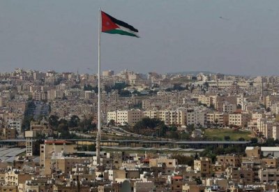 الحكومة الأردنية تخفف إجراءات كورونا وتعيد فتح دور السينما