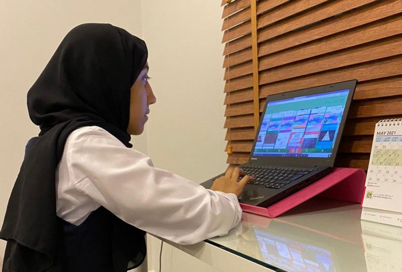 "الدفتر الرقمي" مبادرة نوعية لثانوية مدينة حمد خلال الجائحة