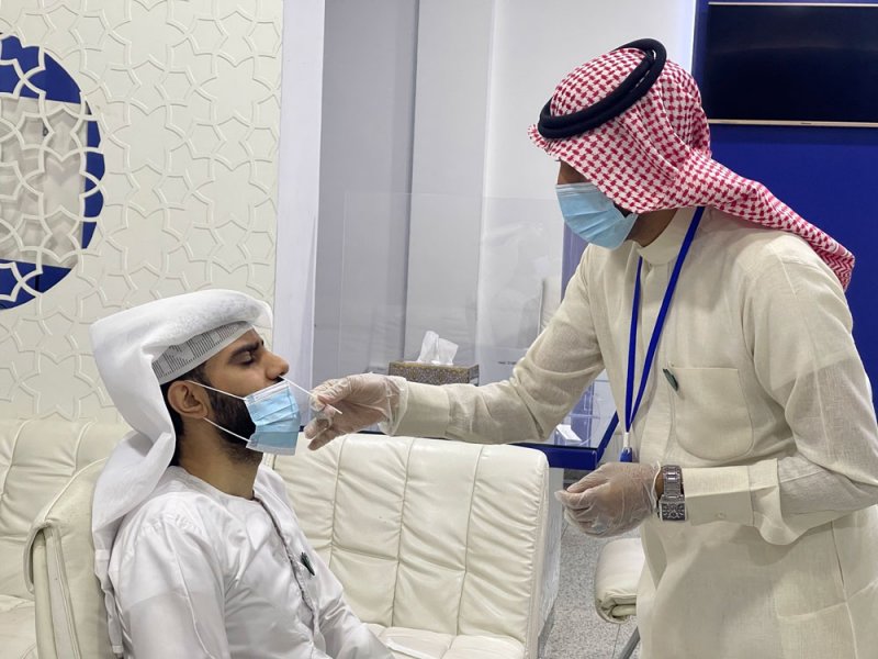 الأوقاف الجعفرية تفحص موظفيها المتواجدين بمقر الإدارة بالفحص السريع لكورونا