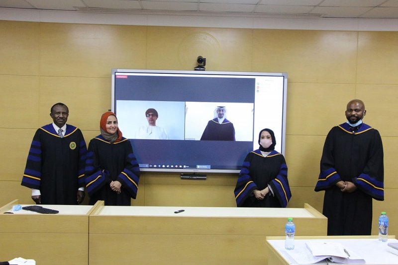 أطروحة دكتوراه بجامعة الخليج العربي تبحث استخدام التقنية القابلة للارتداء في التربية البدنية