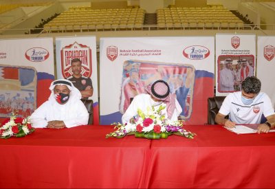 الاتحاد البحريني لكرة القدم يجدد عقد مدرب المنتخب الأول سوزا