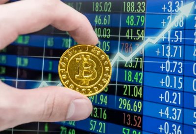 سعر بيتكوين يقفز فجأة متخطيا 60 ألف دولار بعد محاولة اغتيال ترامب