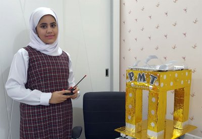 ابتدائية توبلي للبنات تبتكر جهازاً لخدمة مصابي كورونا دون مخالطتهم