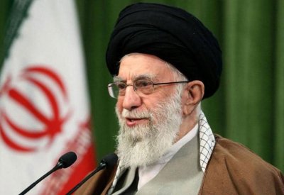 وسط مخاوف من "مقاطعة تاريخية" للانتخابات.. خامنئي يحذر الشعب