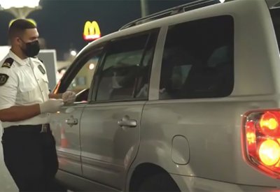 بالفيديو: مكافحة المخدرات تضبط مسافر حاول تهريب 5 كيلو "حشيش" عبر جسر الملك فهد