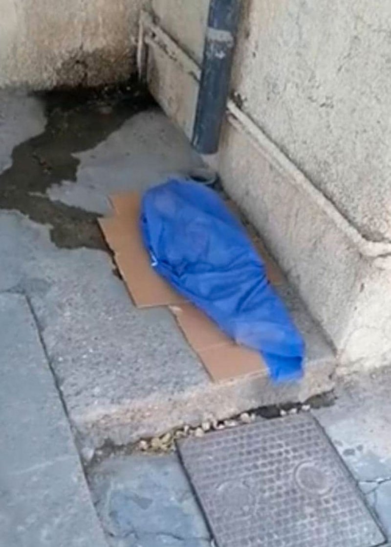 البصرة.. رمي جثة طفل على الأرض والسبب "عجيب"