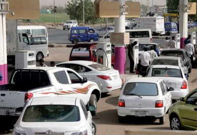 السودان يرفع الدعم عن الوقود.. والأسعار تحلّق