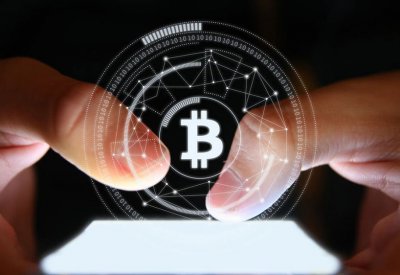 10 شركات كبرى تقبل بيتكوين كوسيلة دفع