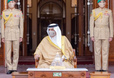 جلالة الملك المفدى يعرب عن اعتزازه بالجهود المخلصة والمقدرة التي يبذلها سمو ولي العهد خدمة لوطنه في كافة المجالات