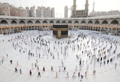 السعودية: قصر حج هذا العام على المواطنين والمقيمين