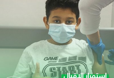 بالصور: استمرار إقبال الفئة العمرية من 12 إلى 17 عامًا على أخذ التطعيم المضاد لفيروس كورونا (كوفيد-19)