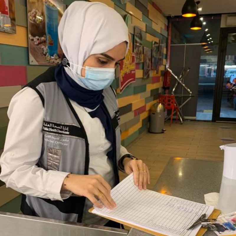بالصور: وزارة الصحة: حملات تفتيشية شملت 165 مطعمًا ومقهى ومخالفة 39 منها