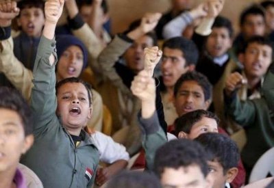 مراكز الحوثي الصيفية.. غسيل أدمغة وتفريخ مقاتلين