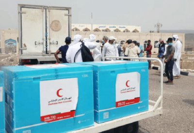 الإمارات ترسل 60 ألف جرعة من لقاح كورونا إلى سقطرى