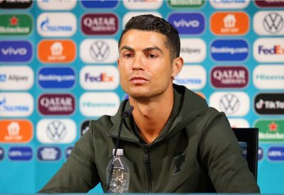 اليويفا يرد على تصرف رونالدو وبوجبا