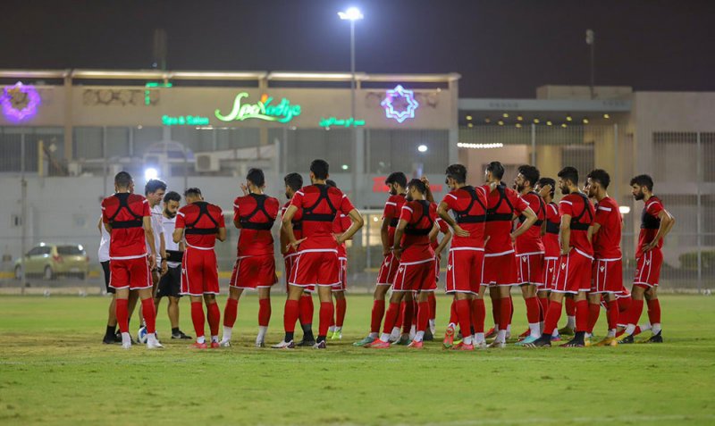 بالصور.. الأحمر يعاود تدريباته ويستعد للملحق العربي