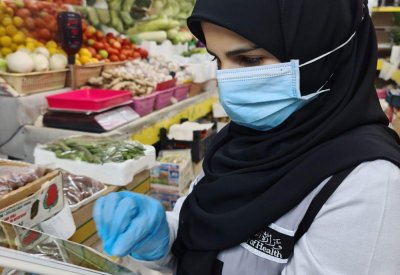 بالصور: "الصحة": حملات تفتيشية شملت 175 مطعمًا ومقهى ومخالفة 51 منها