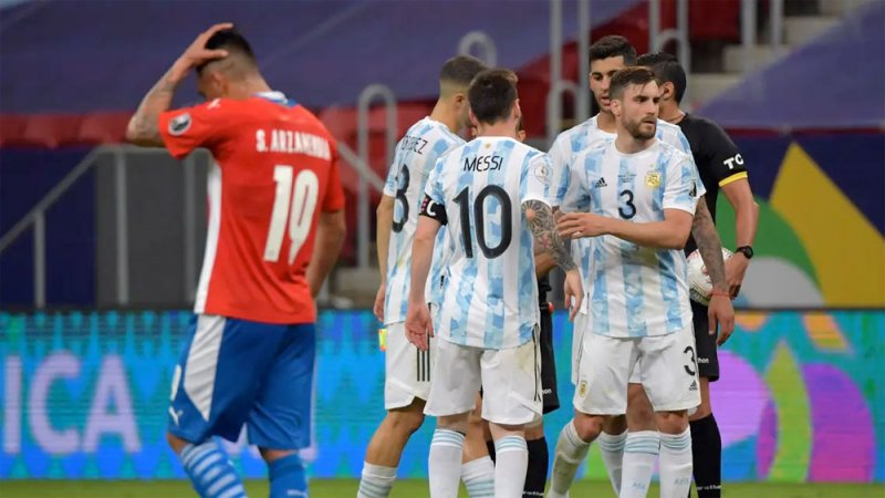 منتخب الأرجنتين يهزم باراغواي ويعبر إلى ربع النهائي