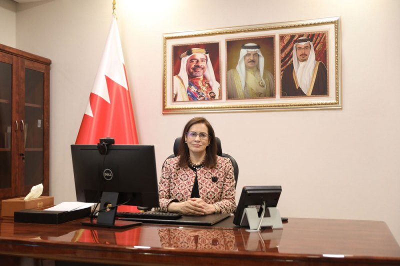الدلال: المرأة البحرينية حققت نجاحًا بارزًا كشريك أساسي ومهم في المسيرة التنموية في مملكة البحرين