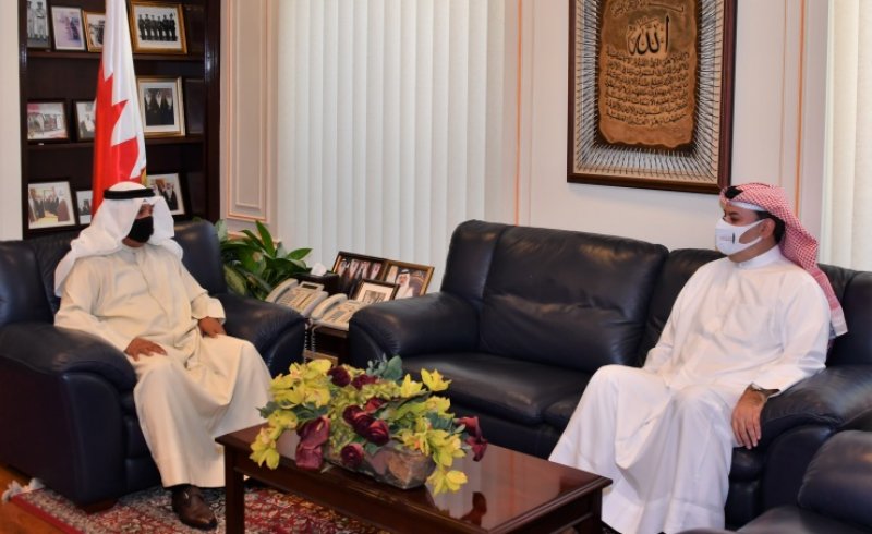 سمو الشيخ خالد بن محمد بن سلمان يستقبل رئيس ديوان سمو ولي العهد