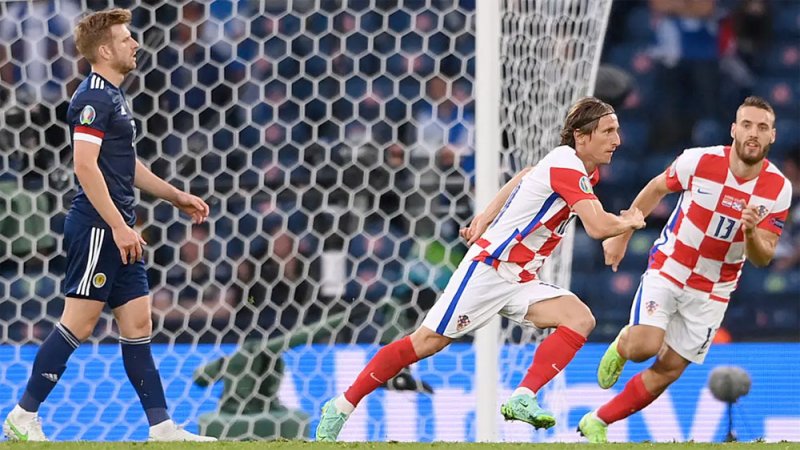 مودريتش يتألق ويرسل كرواتيا إلى ثمن نهائي بطولة أوروبا