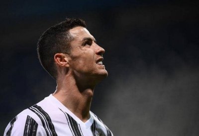 رحلة سريعة إلى إيطاليا "تُقرّب رونالدو من وجهته الجديدة"