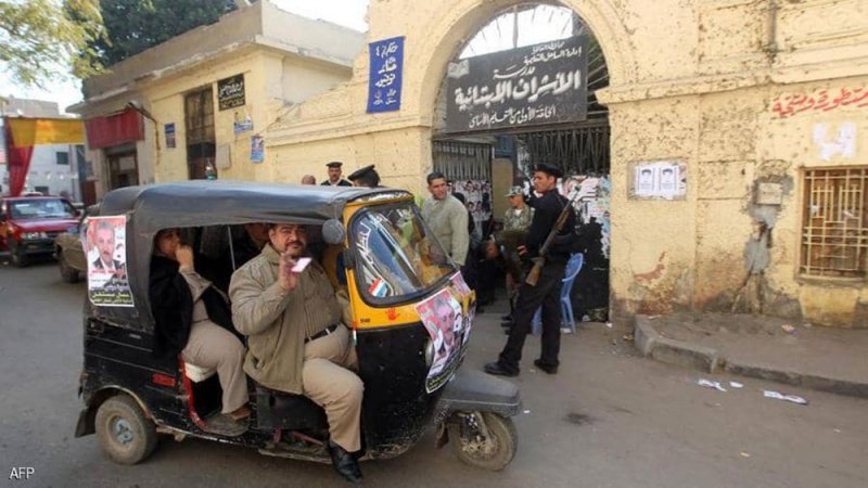 فوضى التوك توك.. مصر تحاول كبح جماح "المركبات الطائشة"