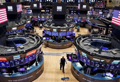 مؤشرات الأسهم الأميركية تغلق على تباين