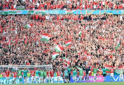 المجر تطلب من جماهيرها "ضبط النفس" في مباراة هولندا والتشيك