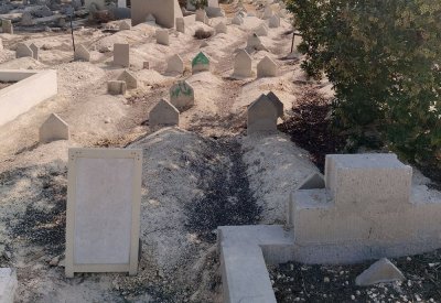 أهالي بوري يشتبهون في جثتين لإمرأتين قبل دفنهما.. الأولى متوفية بكورونا والثانية وفاة "طبيعية"