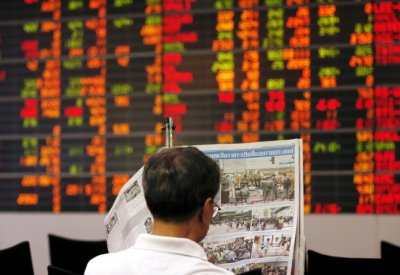 تباين أداء البورصات الآسيوية في ظل تعاملات حذرة