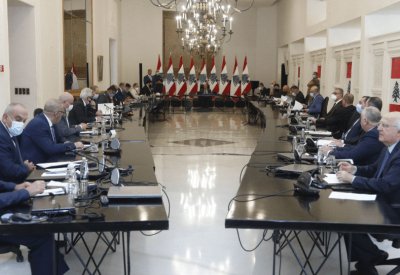 مجلس الدفاع اللبناني يطلبُ التصدي للمحتجين على الأزمة