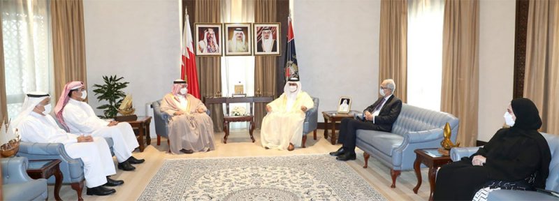 وزير الداخلية يثمن التعاون والتنسيق بين الوزارات والجهات المعنية في تنفيذ إجراءات مكافحة غسل الأموال وتمويل الإرهاب