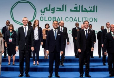 الناتو يؤكد التزامه بدعم جهود التحالف الدولي لمناهضة "داعش"
