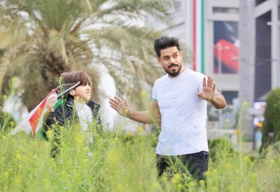 المخرج علي النجار.. إبداعات فنية تتخطى حدود الوطن