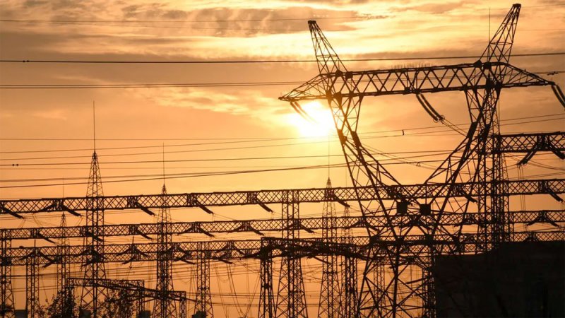 الكهرباء والحر يشعلان غضباً في العراق.. طهران توقف الامداد