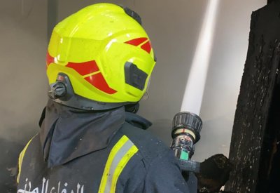 بالصور: "الدفاع المدني": إخماد حريق اندلع بمحل بيع أثاث في منطقة توبلي.. وهذه التفاصيل